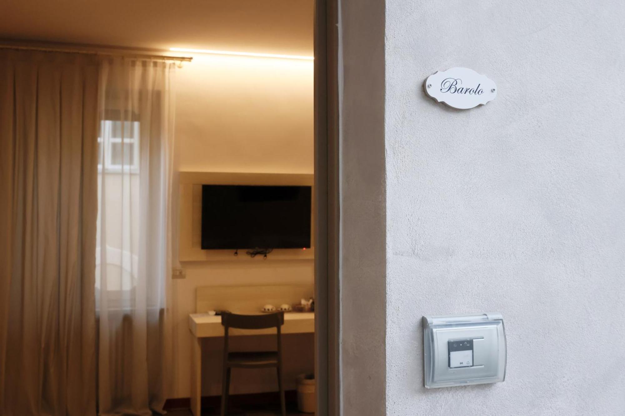 Palazzo Belli Bed and Breakfast Άλμπα Εξωτερικό φωτογραφία