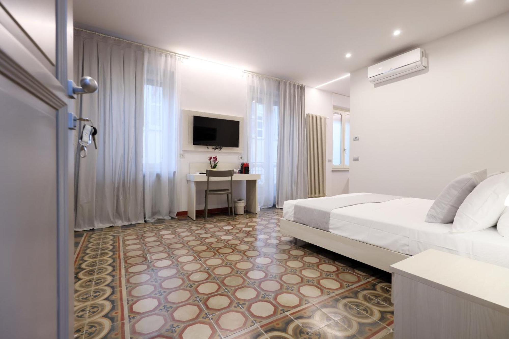 Palazzo Belli Bed and Breakfast Άλμπα Εξωτερικό φωτογραφία