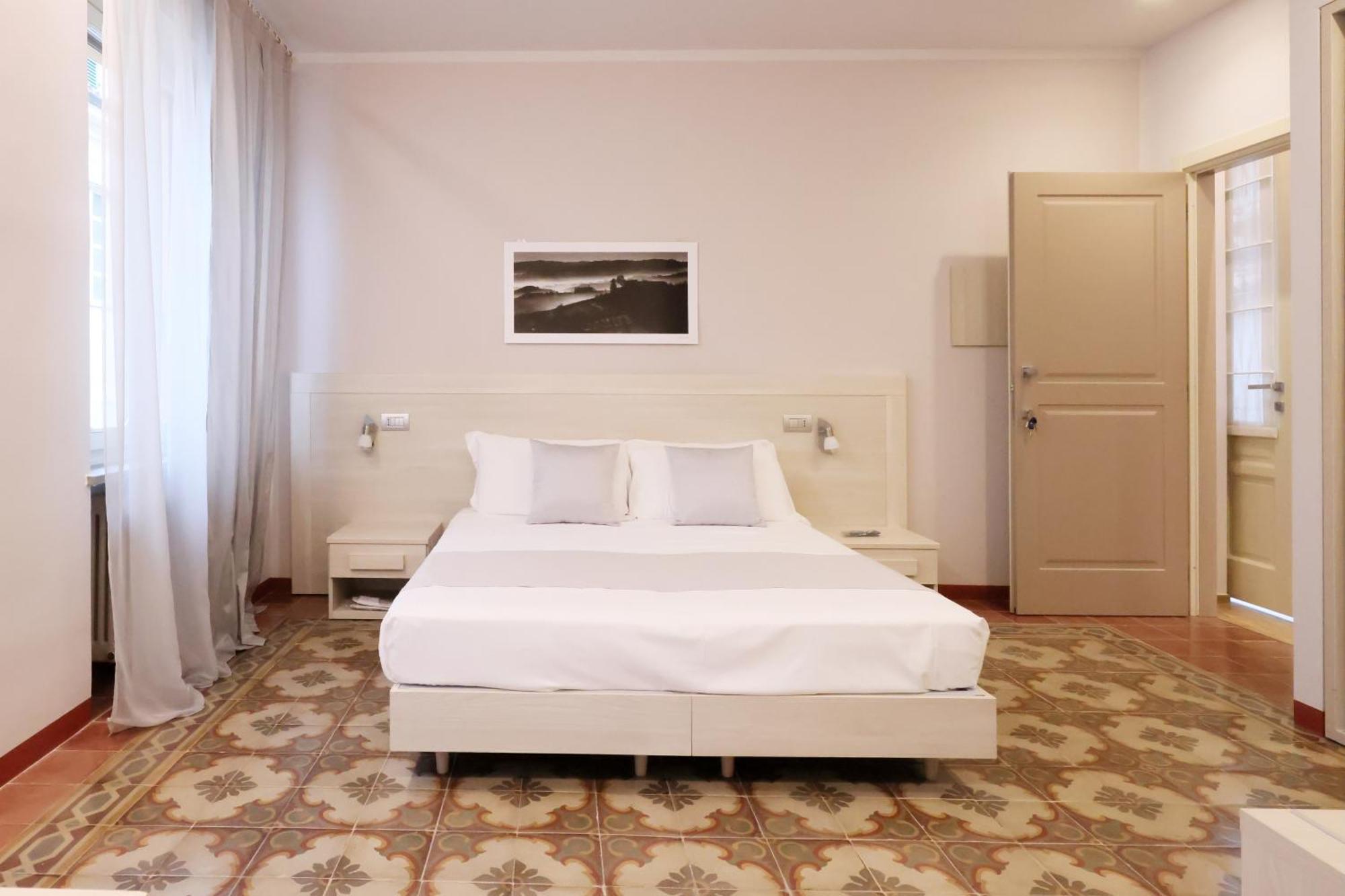 Palazzo Belli Bed and Breakfast Άλμπα Εξωτερικό φωτογραφία