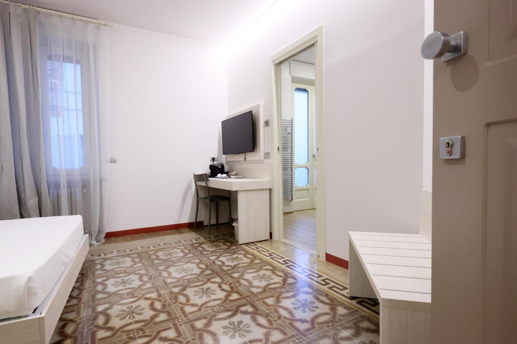 Palazzo Belli Bed and Breakfast Άλμπα Εξωτερικό φωτογραφία