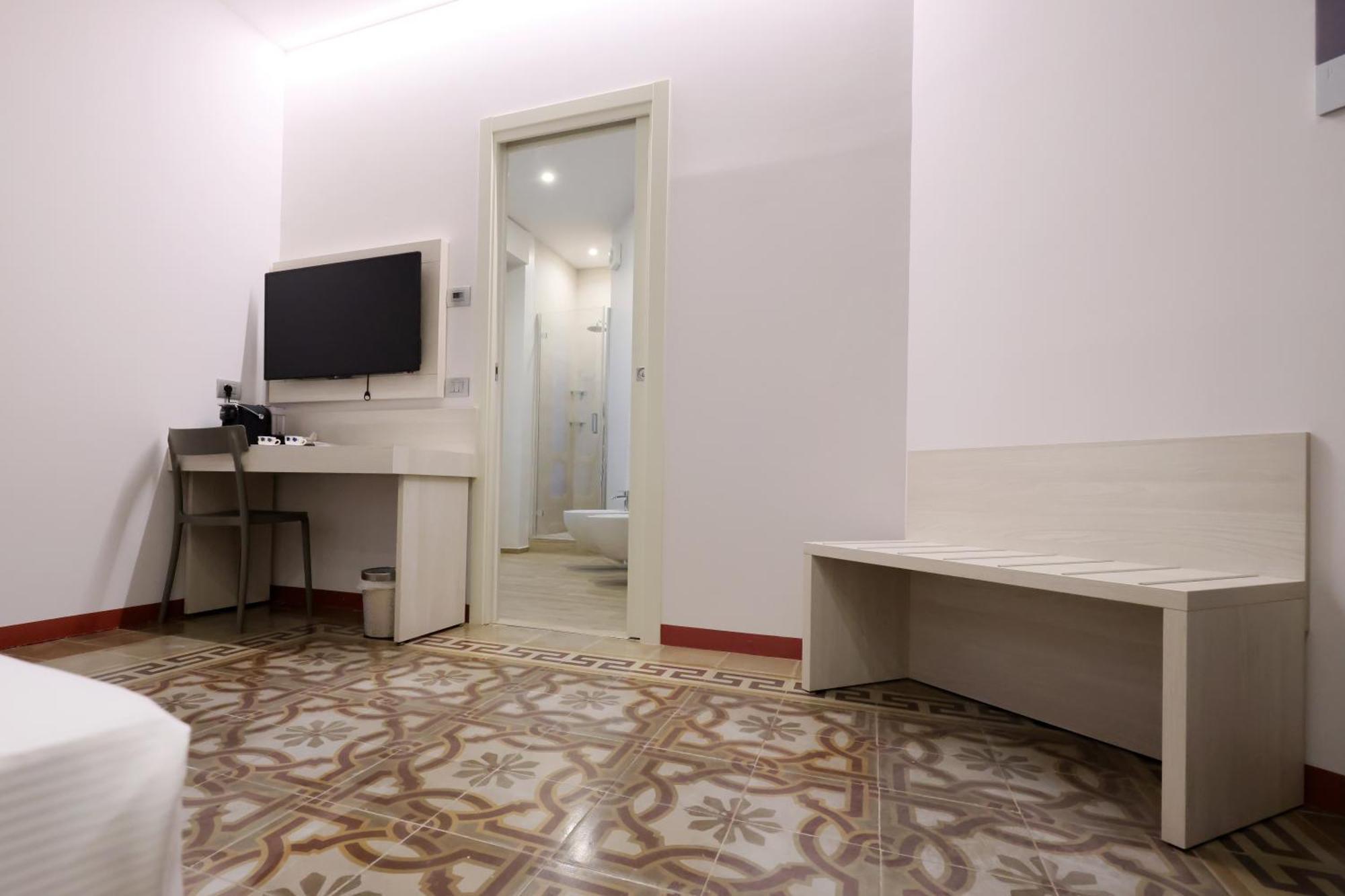 Palazzo Belli Bed and Breakfast Άλμπα Εξωτερικό φωτογραφία