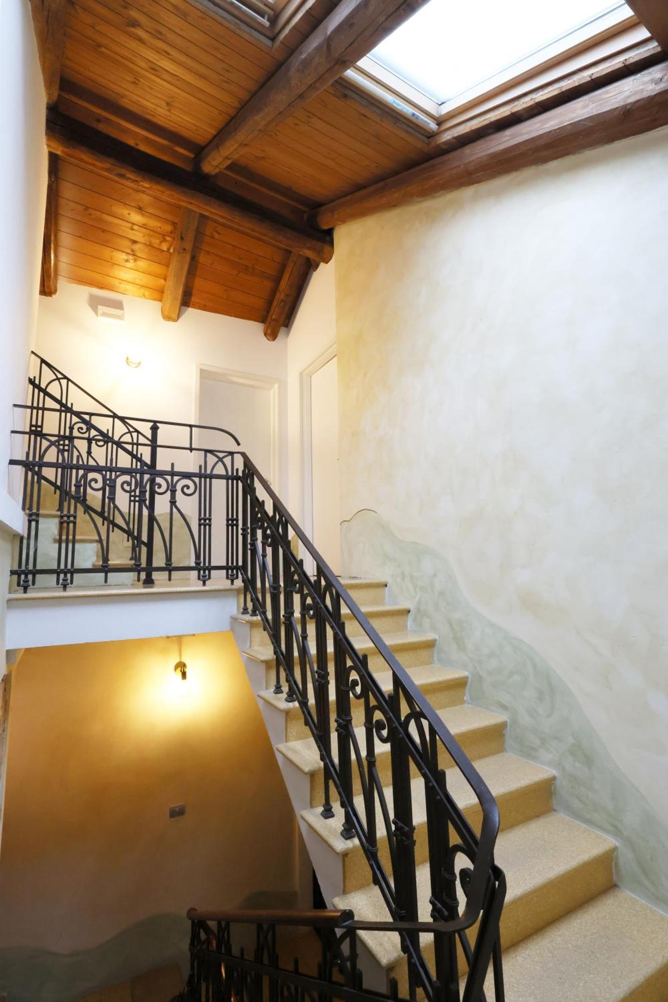 Palazzo Belli Bed and Breakfast Άλμπα Εξωτερικό φωτογραφία