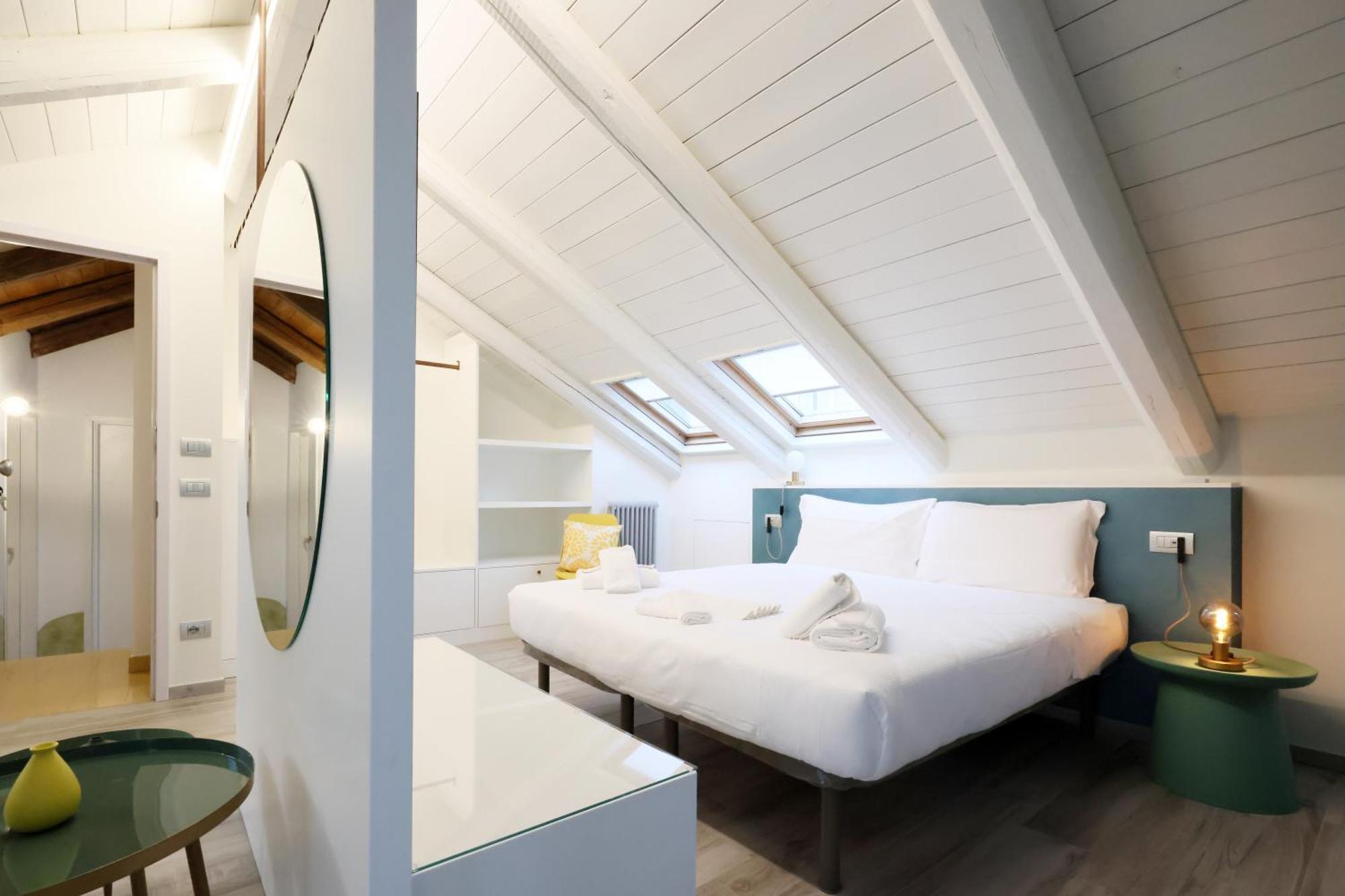 Palazzo Belli Bed and Breakfast Άλμπα Εξωτερικό φωτογραφία